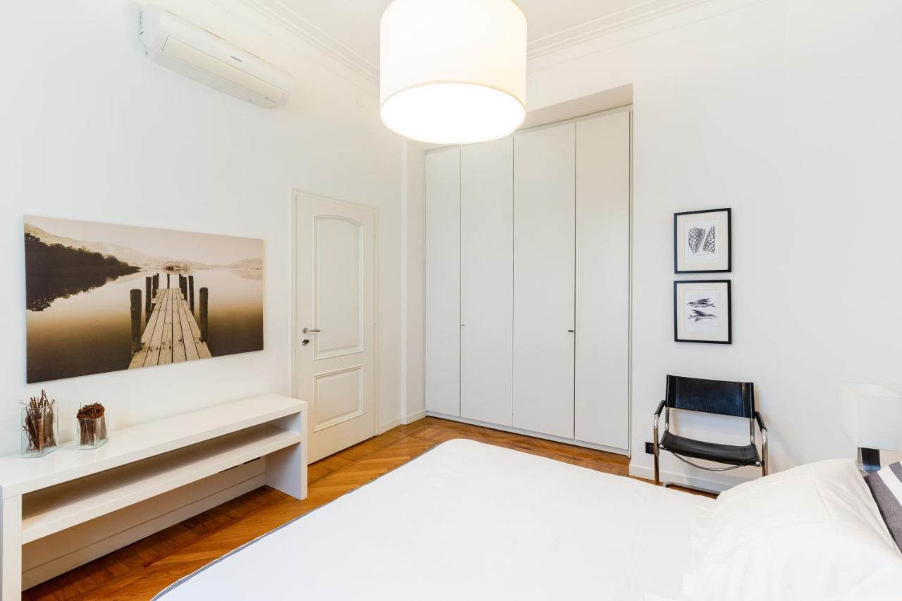 Spacious And Brilliant Apartment In Duomo By Easylife Milão Exterior foto
