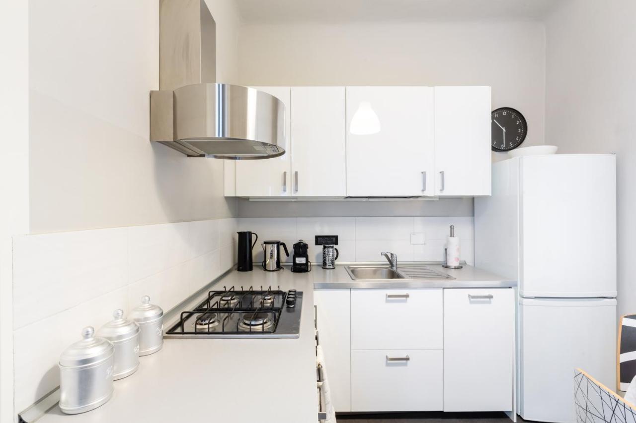 Spacious And Brilliant Apartment In Duomo By Easylife Milão Exterior foto